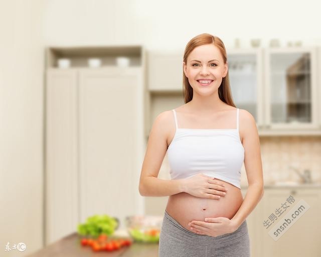 孕晚期的孕妇肚子小，是否意味着宝宝发育不够好？ 孕妈妈们最关心的问题是，胎儿小是否意味着宝宝发育得不够好。(图2)